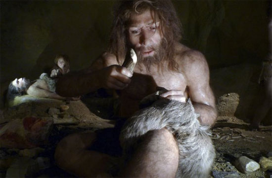 Hình minh họa cuộc sống của người Neanderthal trong hang đá. (Ảnh: Discovery)