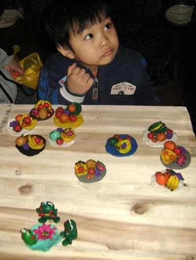 Trung tâm mỹ thuật Cọ Xinh đào tạo các học sinh tiểu học và trung học cơ sở những kỹ năng cơ bản nhất về các môn mỹ thuật như vẽ, nặn, điêu khắc, mỹ thuật ứng dụng, thủ công, thiết kế nội thất...